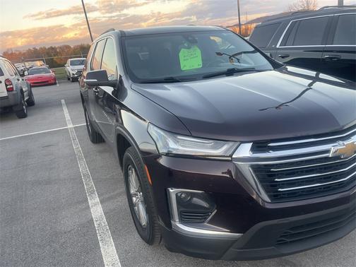 2023 Chevrolet Traverse LT