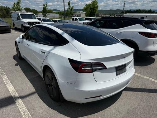 White 2019 Tesla Model 3 Long Range