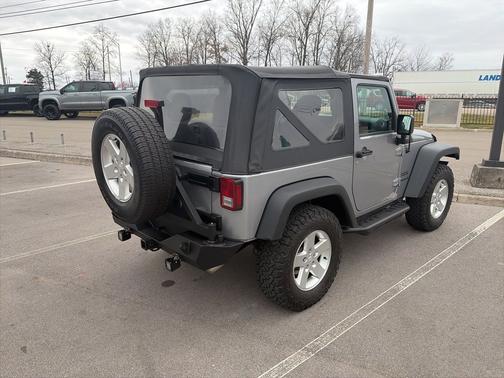 2016 Jeep Wrangler Sport