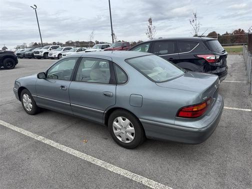 1999 Toyota Avalon XL