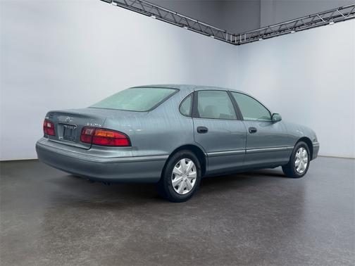1999 Toyota Avalon XL