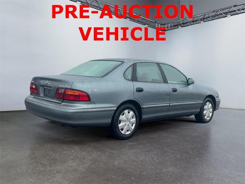 1999 Toyota Avalon XL