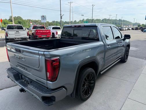 Sterling Metallic 2024 GMC Sierra 1500 Denali