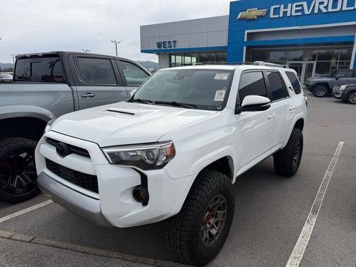 2022 Toyota 4Runner TRD Off-Road Premium