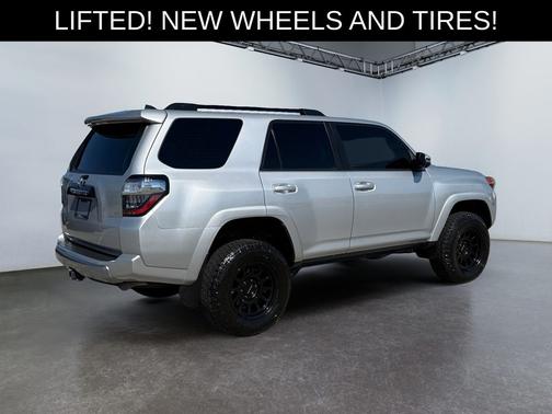 Classic Silver Metallic 2023 Toyota 4Runner TRD Off-Road Premium