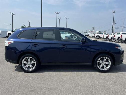 2014 Mitsubishi Outlander SE