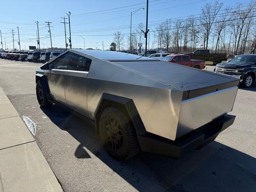 2024 Tesla Cybertruck Base