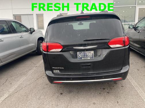 2017 Chrysler Pacifica Touring L