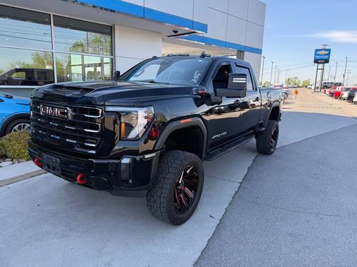 Onyx Black 2024 GMC Sierra 2500 AT4