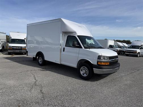 2025 Chevrolet Express 3500 Work Van