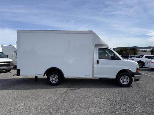 2025 Chevrolet Express 3500 Work Van