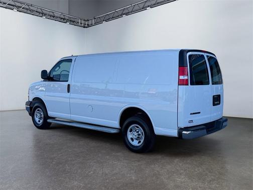 2024 Chevrolet Express 2500 Work Van