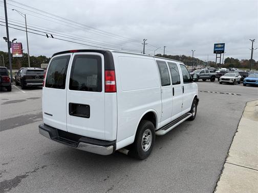 2024 Chevrolet Express 2500 Work Van