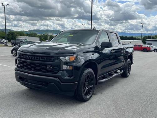 2025 Chevrolet Silverado 1500 Custom