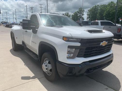 Summit White 2025 Chevrolet Silverado 3500 Work Truck