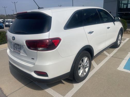 2020 Kia Sorento LX