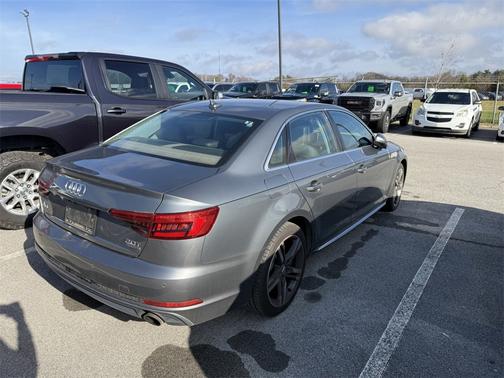 2017 Audi A4 2.0T Premium Plus