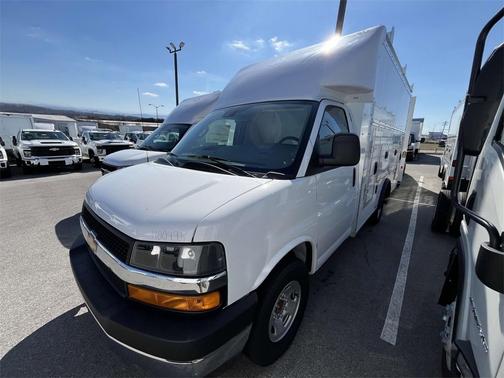 2025 Chevrolet Express 3500 Work Van
