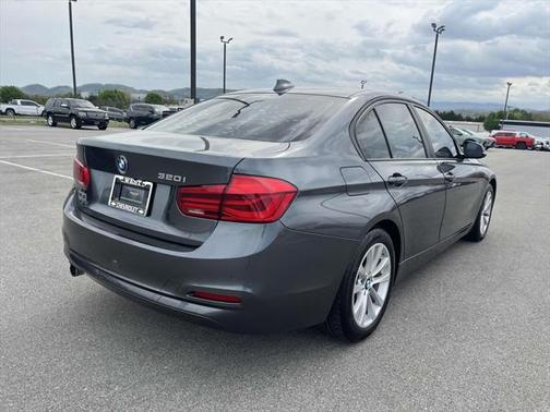 2017 BMW 320 320i