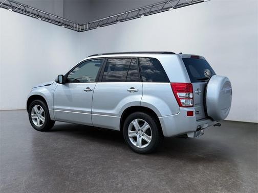 2006 Suzuki Grand Vitara Luxury