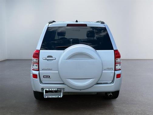 2006 Suzuki Grand Vitara Luxury