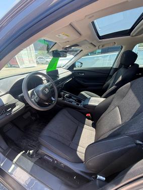 Urban Gray Pearl 2025 Honda Accord SE