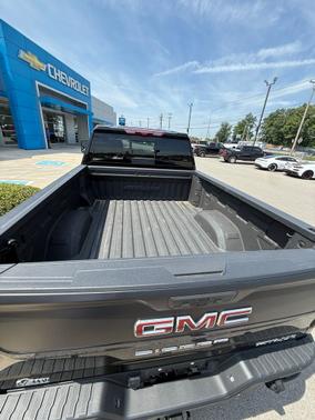 Onyx Black 2024 GMC Sierra 2500 AT4X