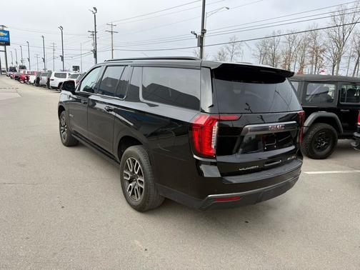 2021 GMC Yukon XL AT4