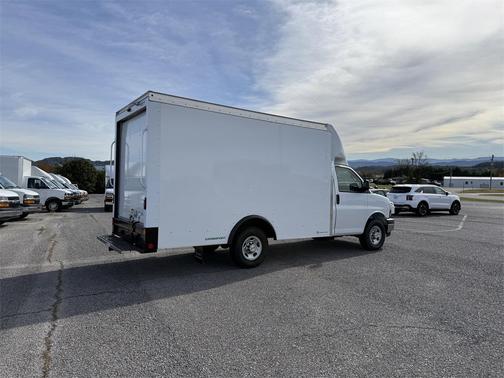 2025 Chevrolet Express 3500 Work Van