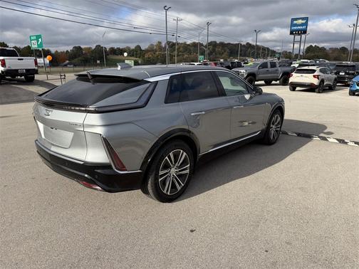 2024 Cadillac LYRIQ Luxury