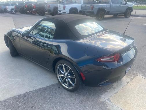 Jet Black Mica 2022 Mazda MX-5 Miata Grand Touring