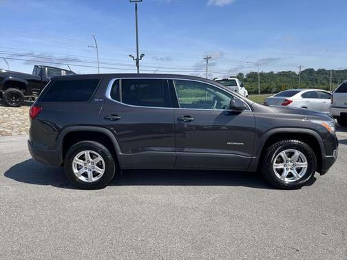 2017 GMC Acadia SLE-1