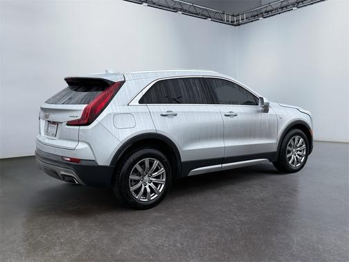 2020 Cadillac XT4 Premium Luxury