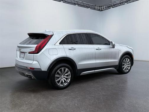 2020 Cadillac XT4 Premium Luxury