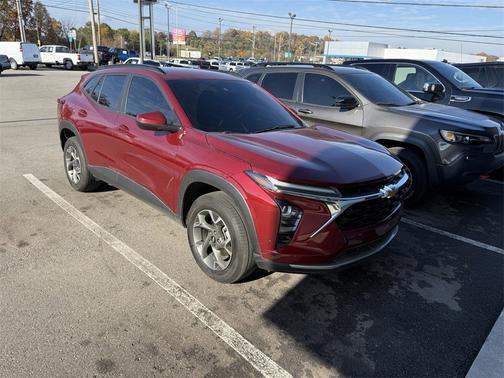 2025 Chevrolet Trax LT