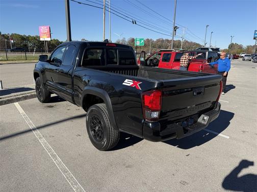 2021 Toyota Tacoma SR