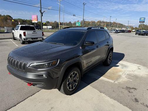 2022 Jeep Cherokee Trailhawk