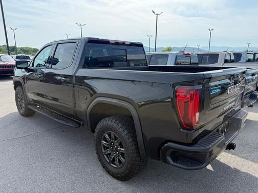Onyx Black 2024 GMC Sierra 1500 AT4X