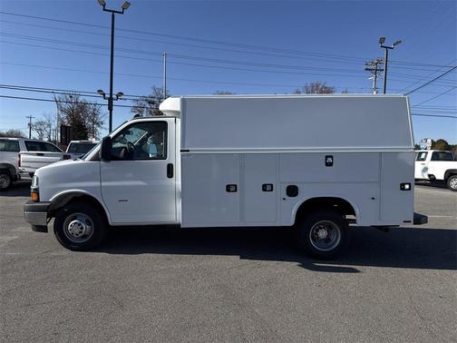 2025 Chevrolet Express 3500 Work Van