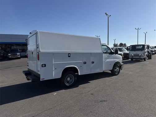 2025 Chevrolet Express 3500 Work Van