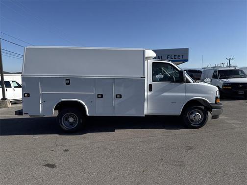2025 Chevrolet Express 3500 Work Van