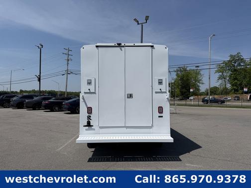 Summit White 2026 Chevrolet Express 3500 Work Van