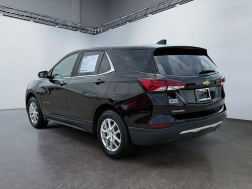 Mosaic Black Metallic 2022 Chevrolet Equinox LT