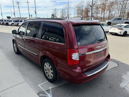 2015 Chrysler Town & Country Touring