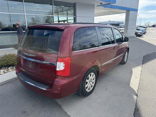 2015 Chrysler Town & Country Touring
