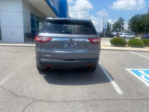 Satin Steel Metallic 2019 Chevrolet Traverse LS