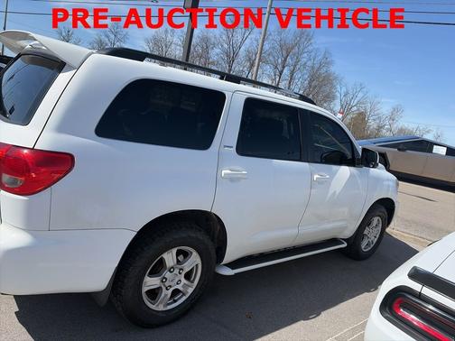 2008 Toyota Sequoia SR5