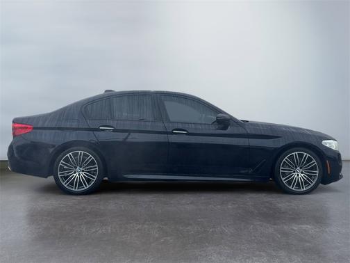 2018 BMW 530 530i