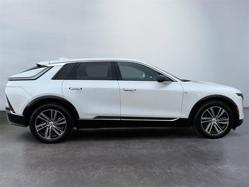 2024 Cadillac LYRIQ Luxury