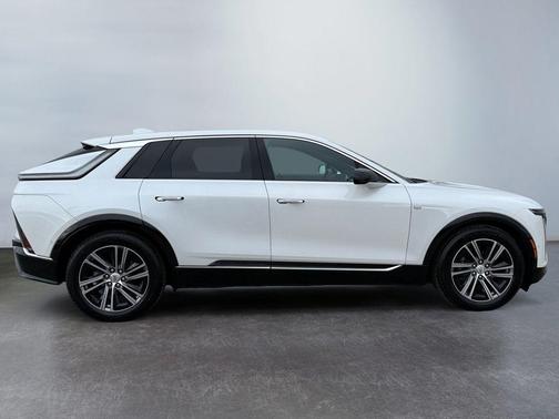 2024 Cadillac LYRIQ Luxury